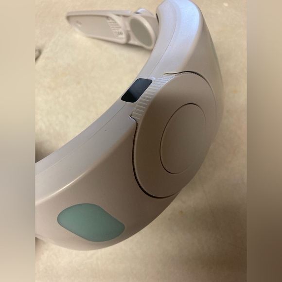 Battery - Picture 2 of 6